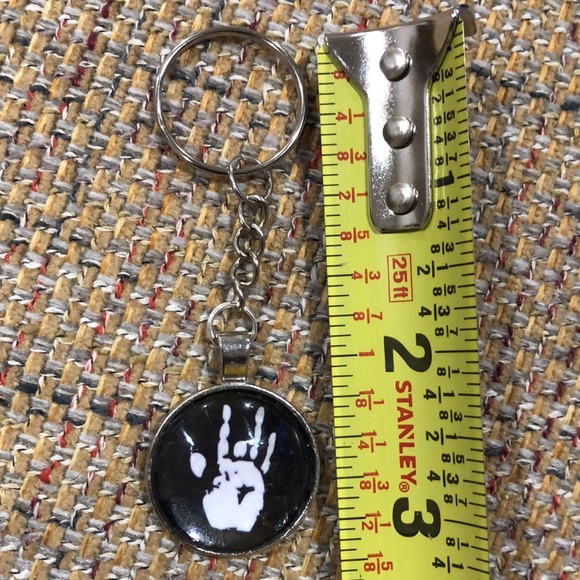 H BUYITWHENFOUND Custom Grateful Dead Keychains JERRYS MISSING FINGER - Picture 4 of 8